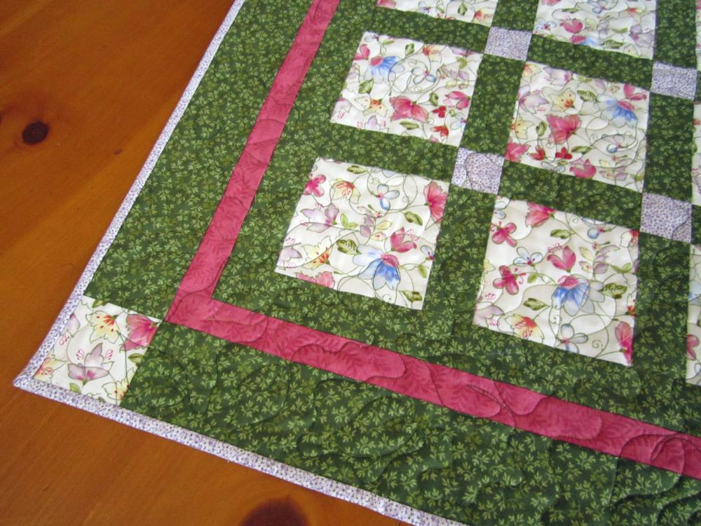 Table Topper Floral Squares