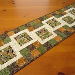 Quilted Table Runner Stepping Blocks